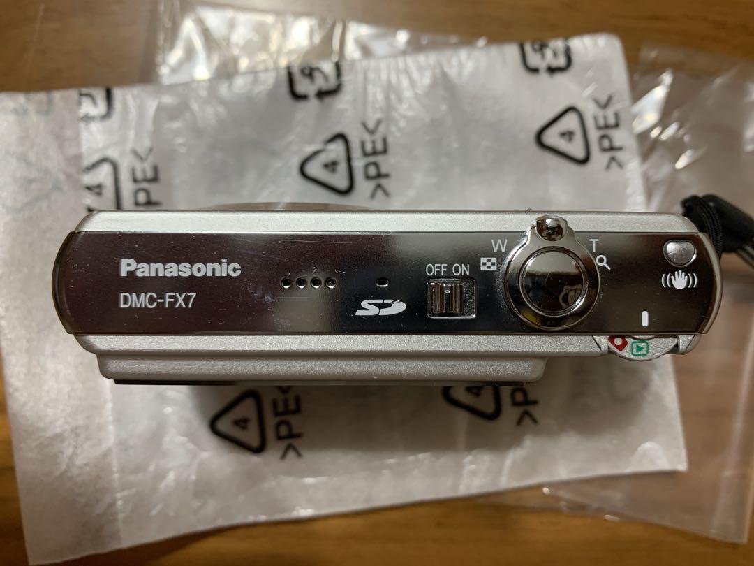 Panasonic DMC-FX7 コンパクトデジタルカメラ