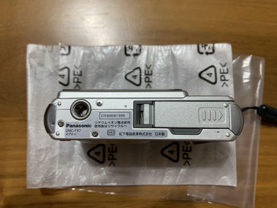 Panasonic DMC-FX7 コンパクトデジタルカメラ