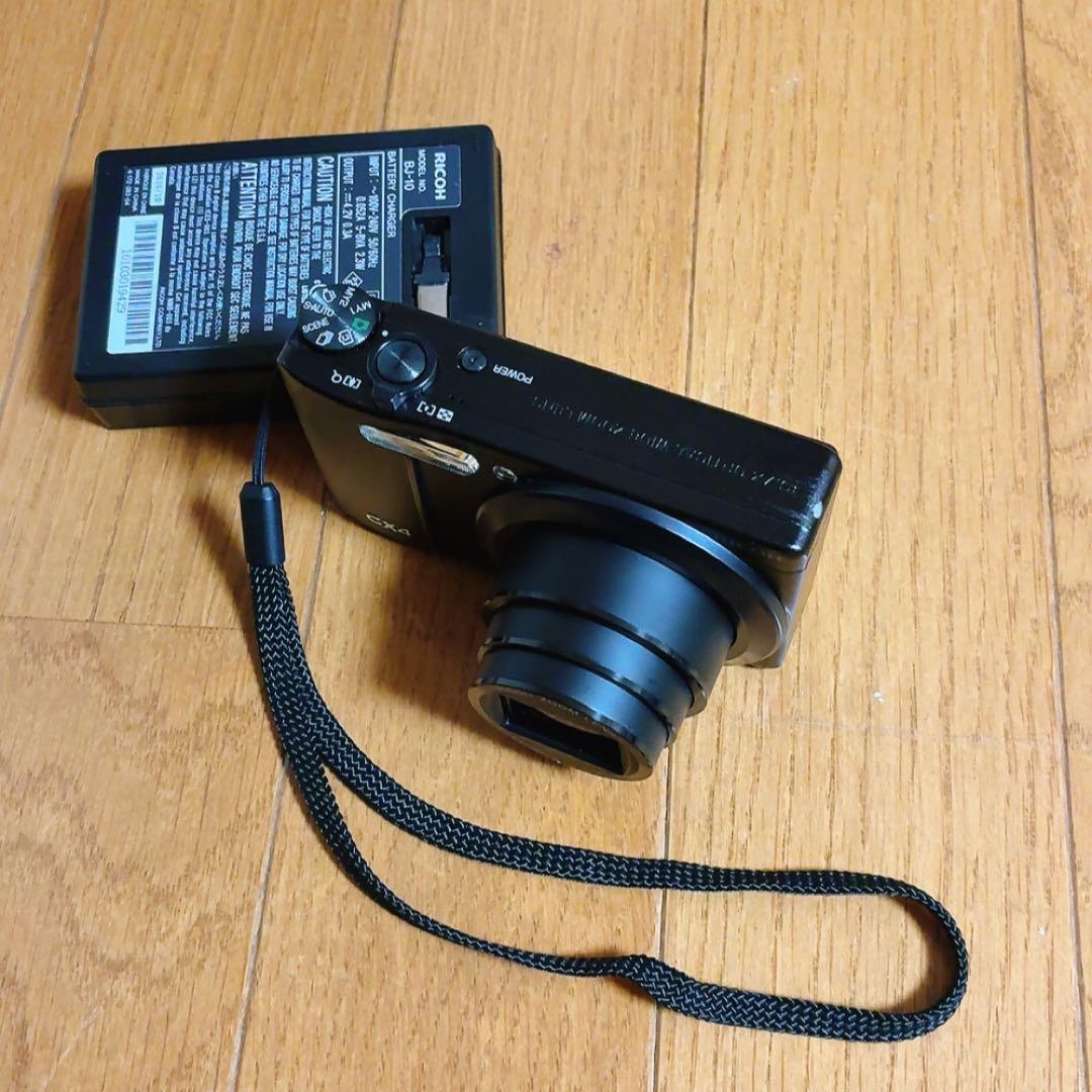 リコー CX4 コンパクトデジタルカメラ 充電器バッテリー ケーブル 動作確認済 リコー CX4 コンパクトデジタルカメラ 充電器バッテリー