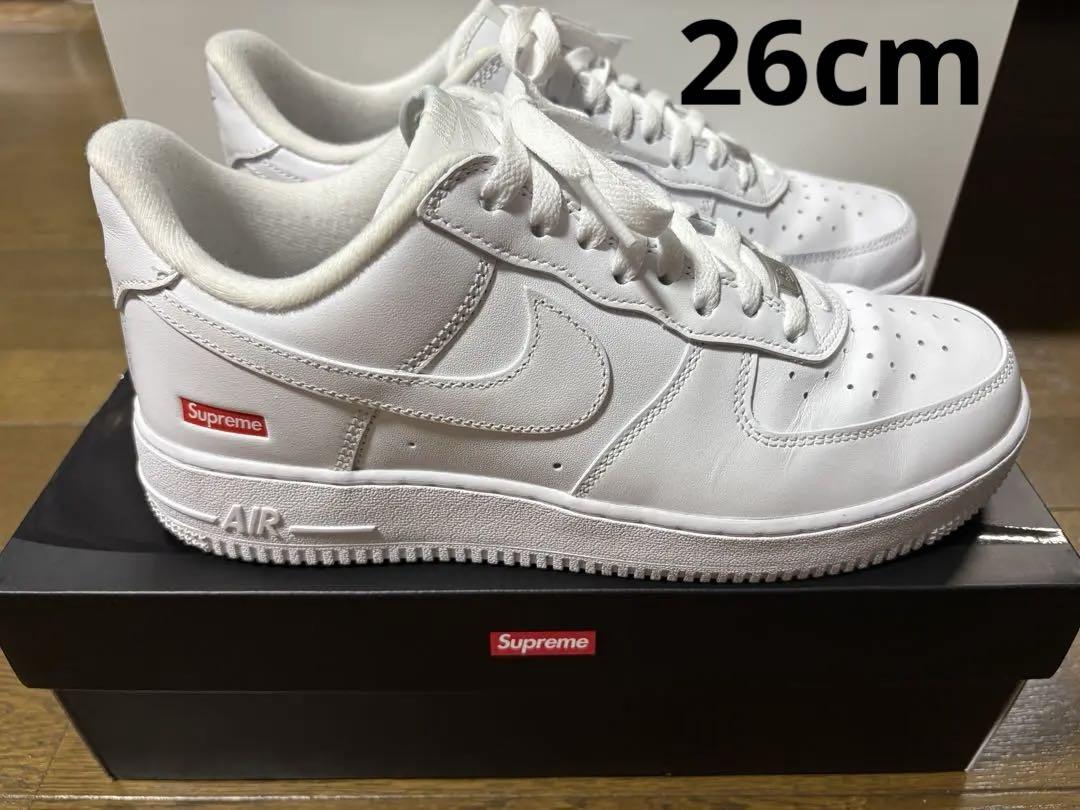 Supreme × Nike Air Force 1 Low White