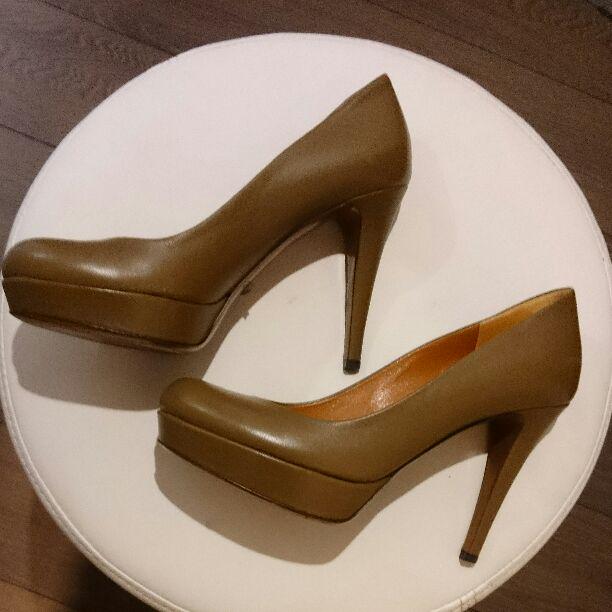美品☆GUCCI☆パンプス☆36 1/2☆スエード☆ グッチ スエード パンプス 36 1/2 レディース ブラック 164767
