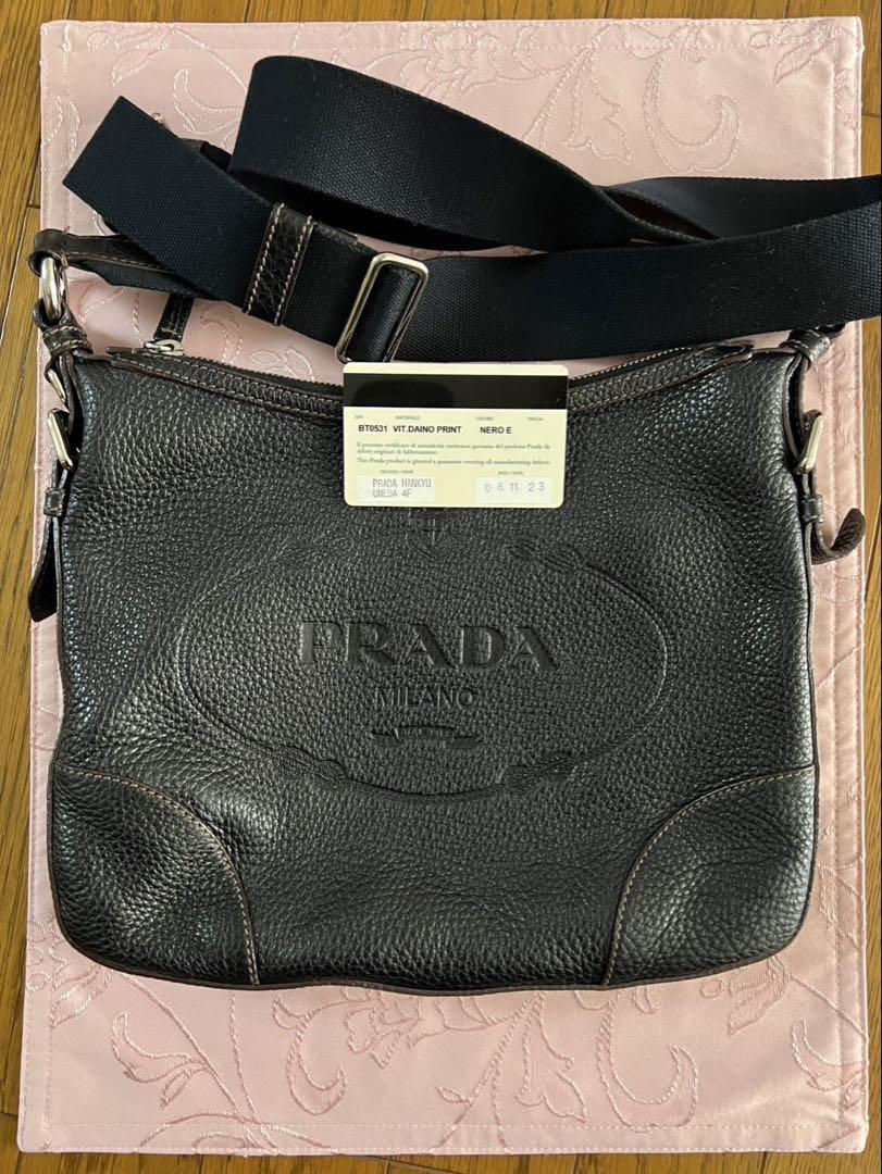 PRADA ブラックレザー ロゴショルダーバッグ