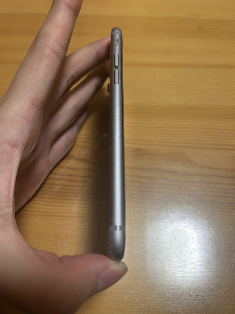 Apple iPhone6sシルバー 64GB 箱付き SIMフリー