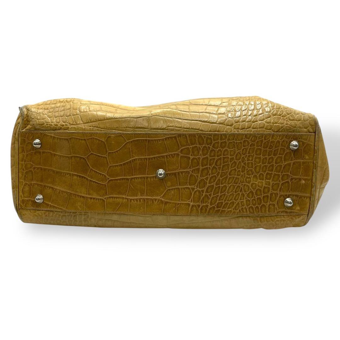 美品 A4収納 フルラ トートバッグ クロコ型押し 肩がけ レザー キャメル 美品 A4収納 フルラ トートバッグ クロコ型押し 肩がけ レザー キャメル