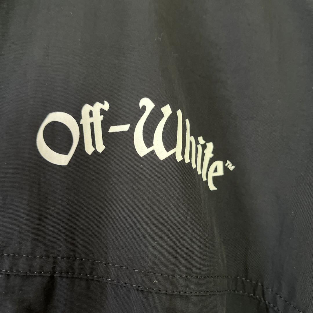off-whiteナイロンパーカー