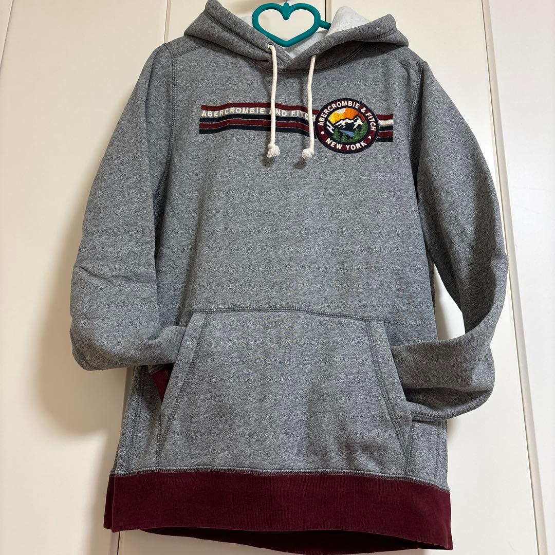 美品正規品Abercrombie u0026 Fitch パーカー グレーメンズＭ