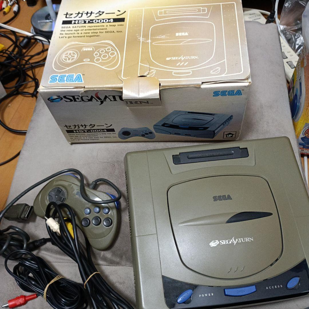 セガサターン HST-0004 本体とコントローラー 箱　CD再生確認済み