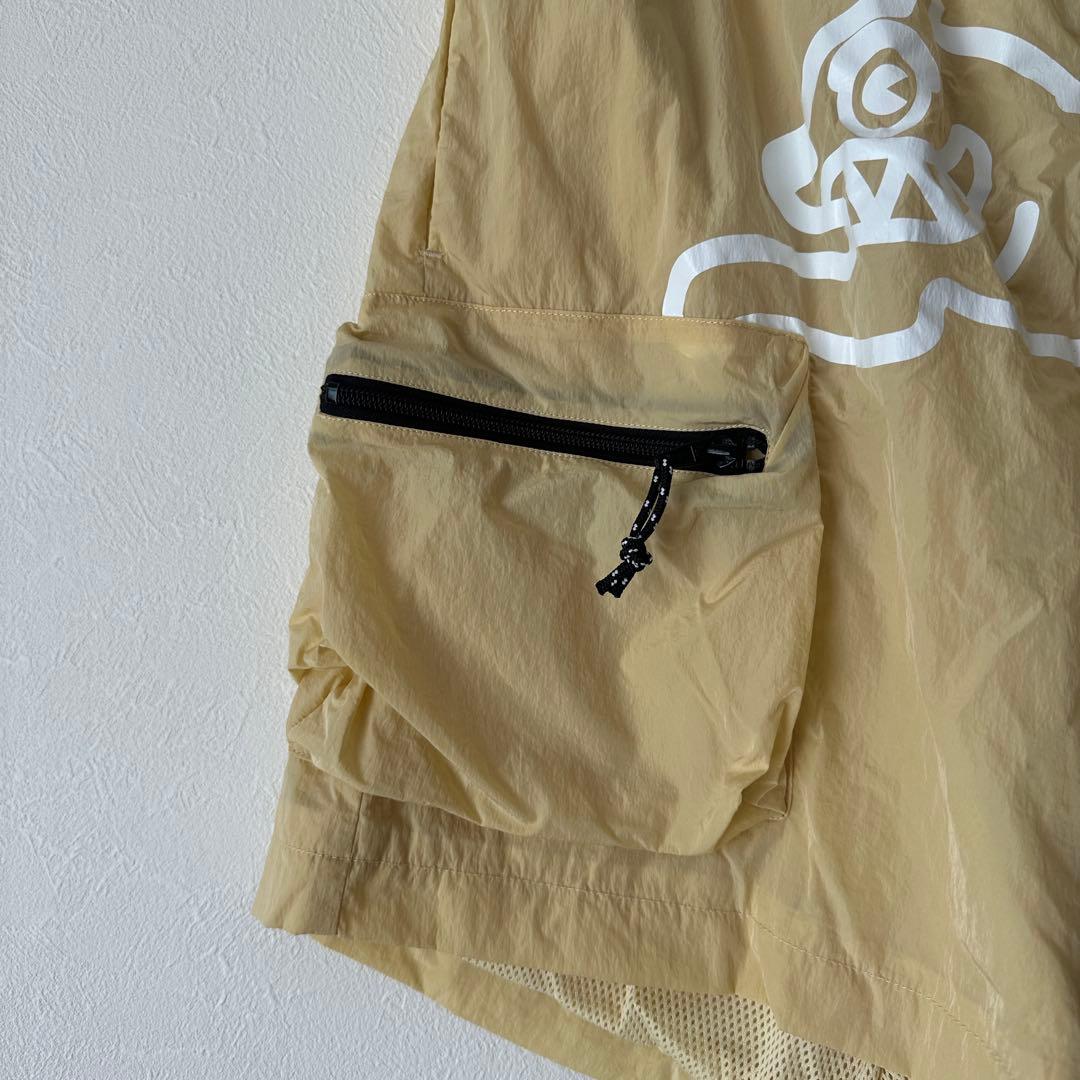 ナイロンショートパンツ