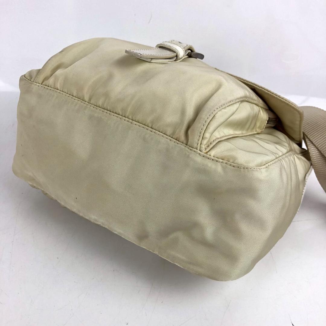 PRADA プラダ ショルダーバッグ アイボリー レディース ブランド