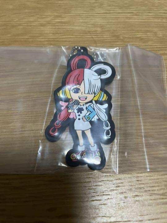 240円 出色 ウタ ラバーマスコット ワンピース RED一番くじ