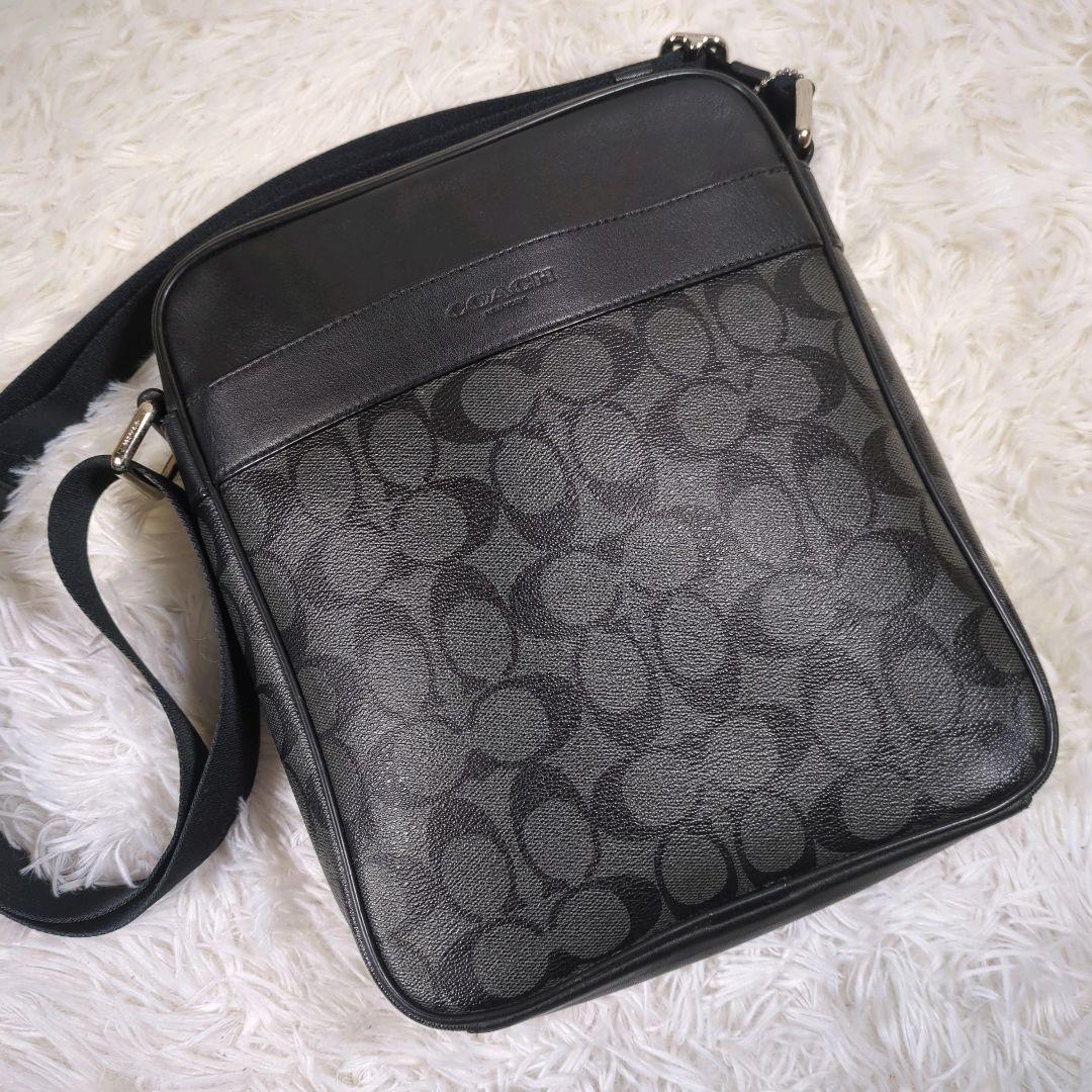 COACH コーチ