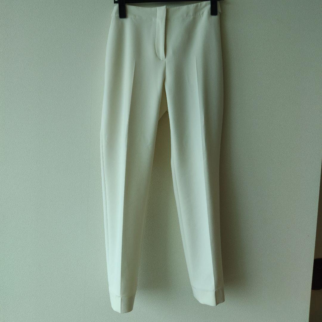 セオリー　白パンツ　センタープレス