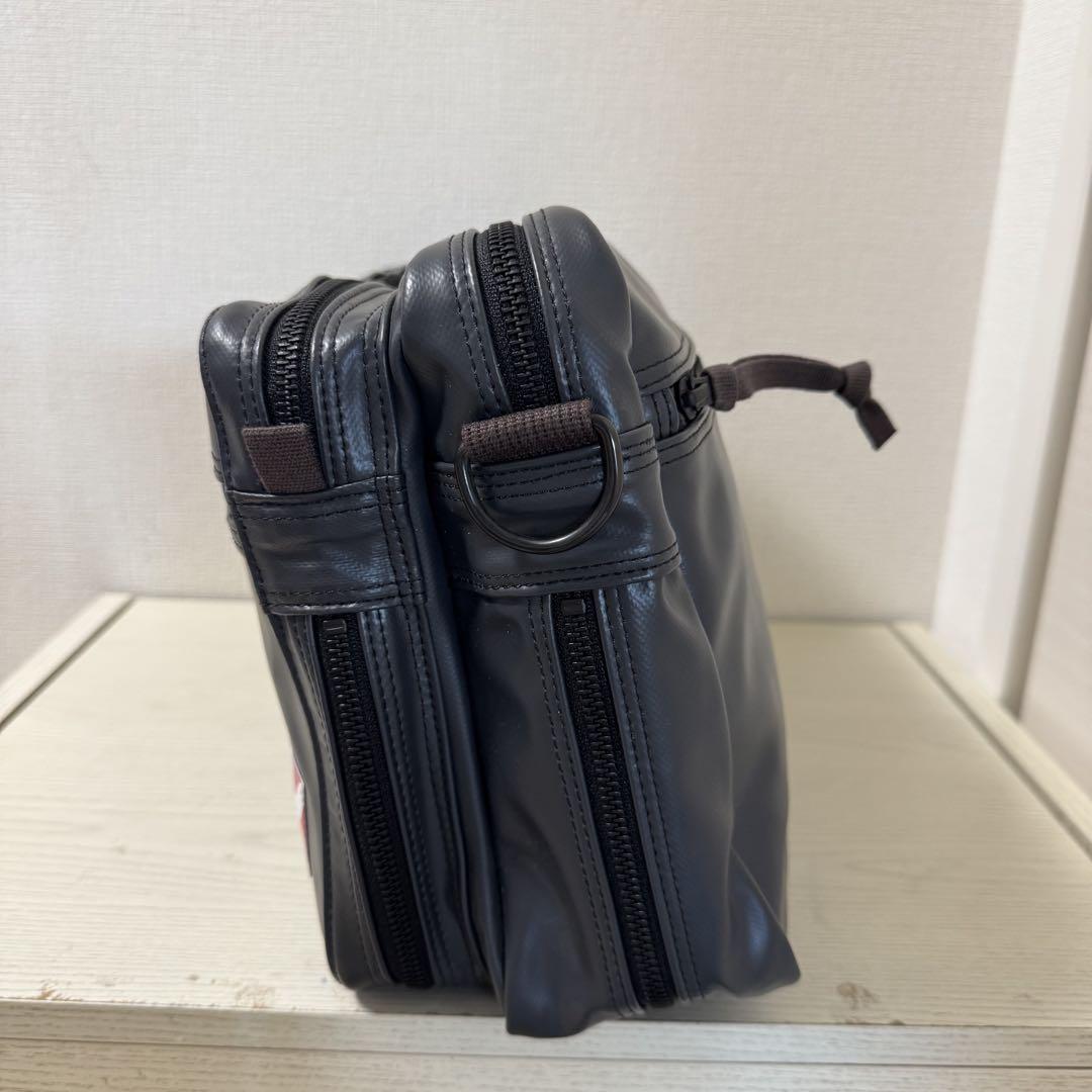 【新品タグ付き】定価30,800円　ラゲッジレーベル ライナー ショルダーバッグ