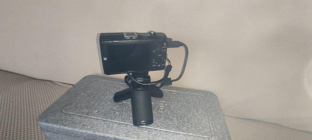 SONY   DSC-HX60V 　SONY　VCT-SGR1