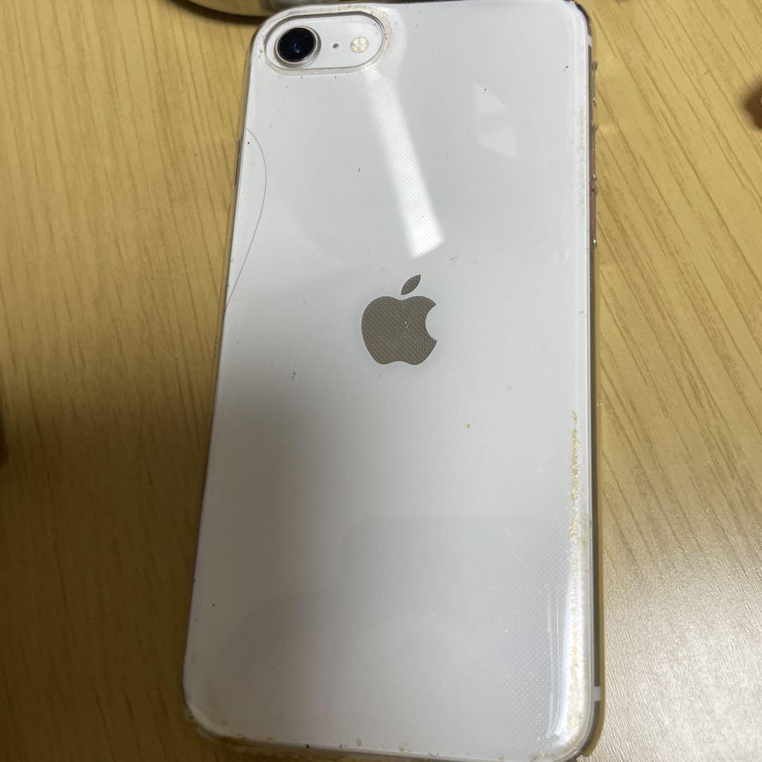 Apple iPhoneSE2 ホワイト ケース付き ￼ SIMロックなし - メルカリ