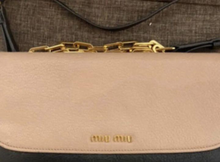 miumiu ショルダーバッグ チェーンバッグ