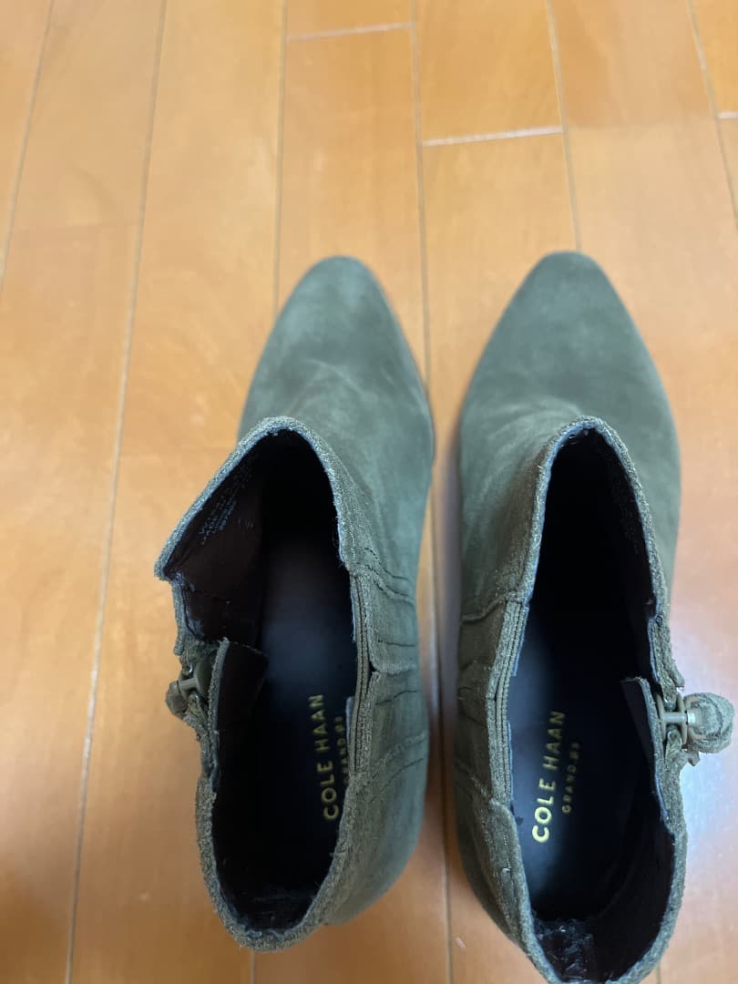 COLE HAAN オリーブグリーン スエードブーティ