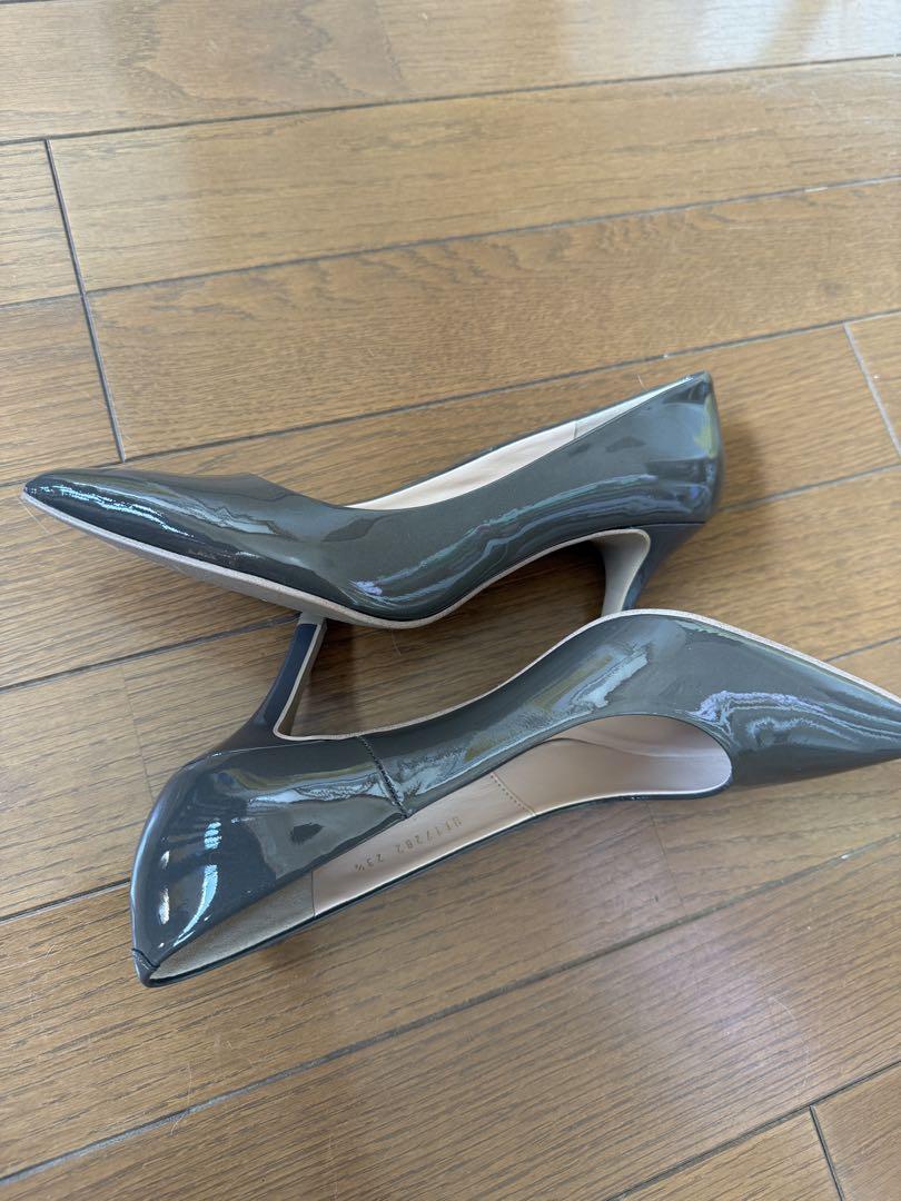 DIANA グレージュ パンプス