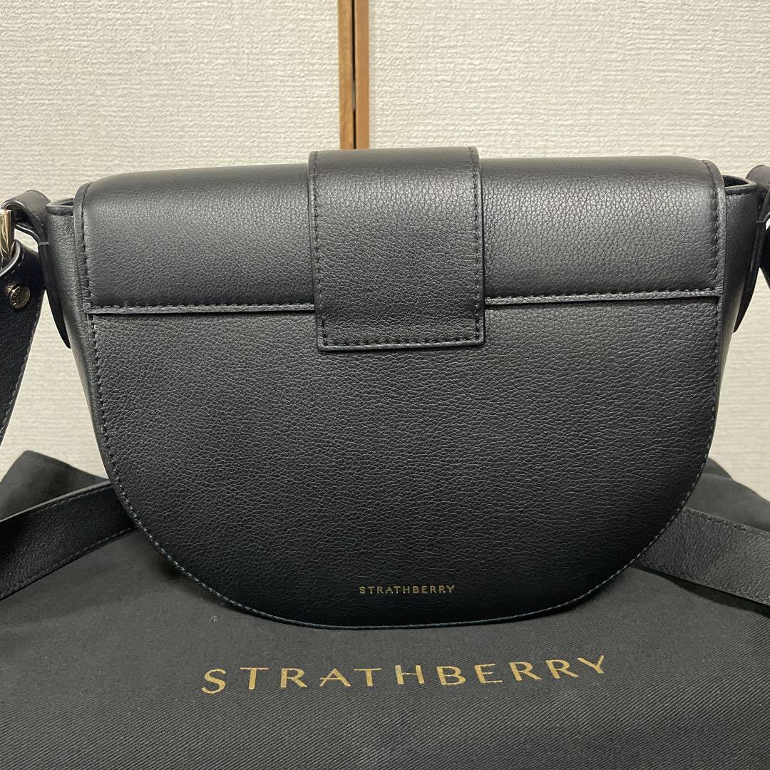 ストラスベリー ショルダーバッグ