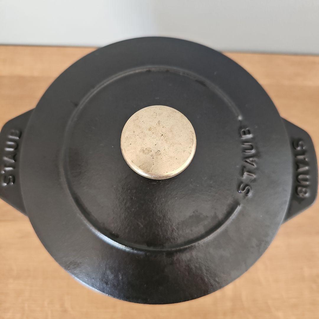 staub（ストウブ）ラ・ココット de GOHAN Mサイズ　黒