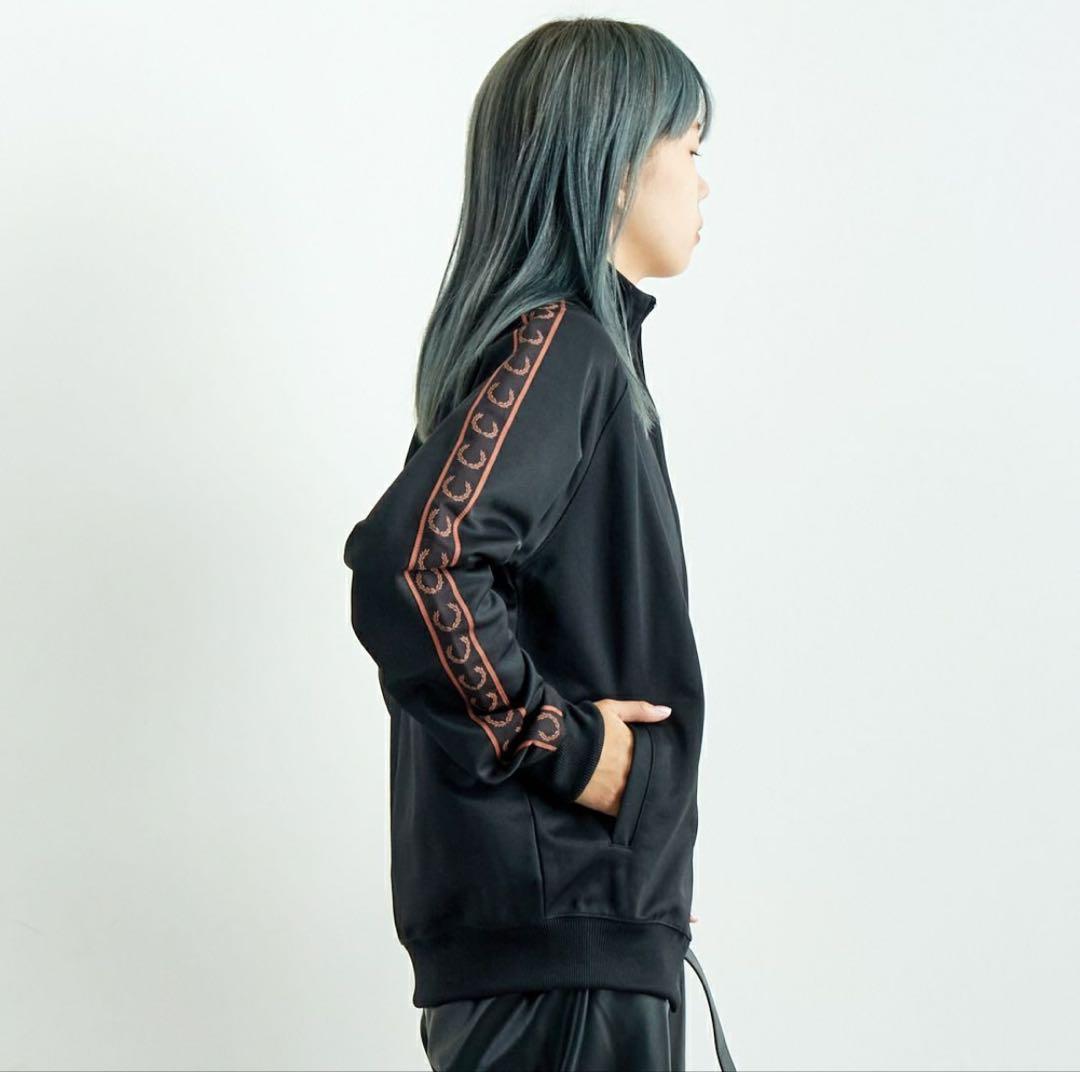 Fred Perry コントラストテープ　トラックジャケット