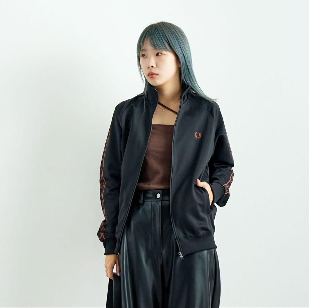 Fred Perry コントラストテープ　トラックジャケット