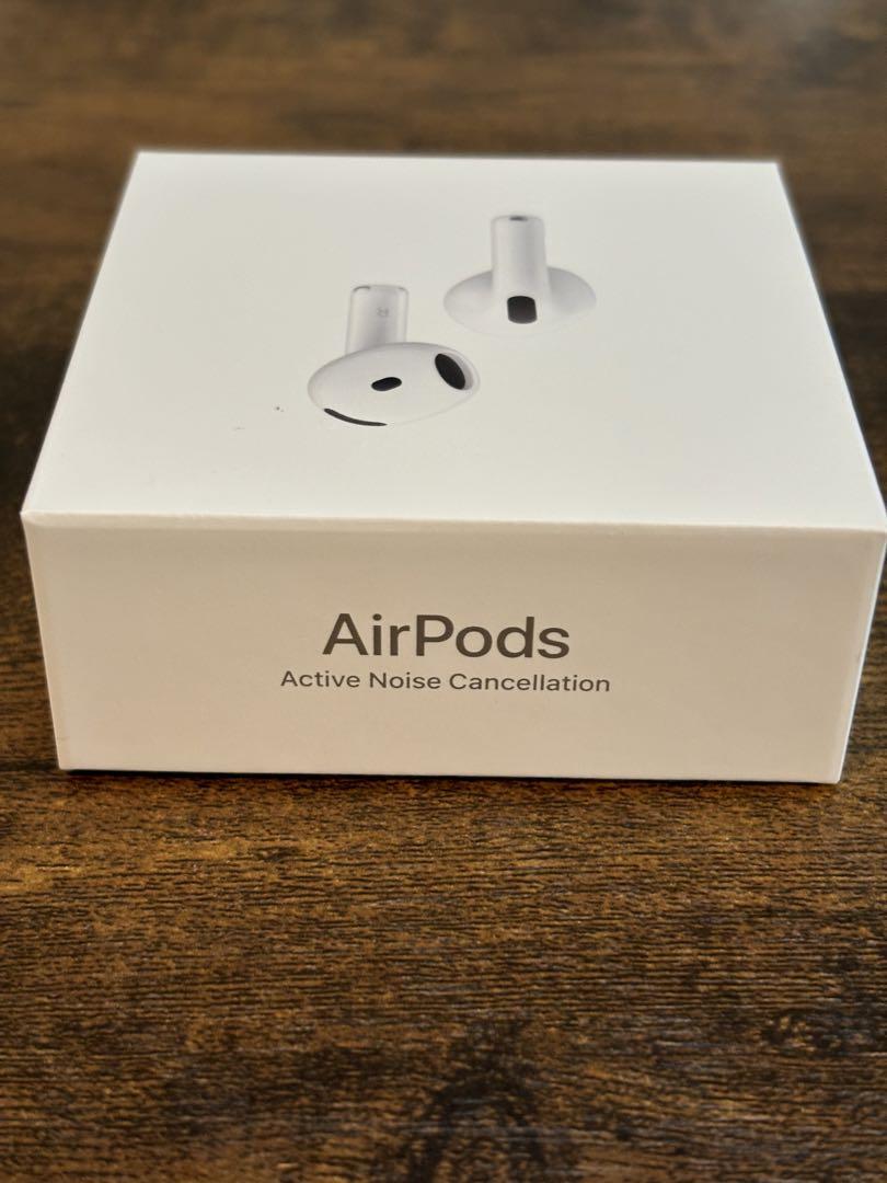 ✟ AirPods4