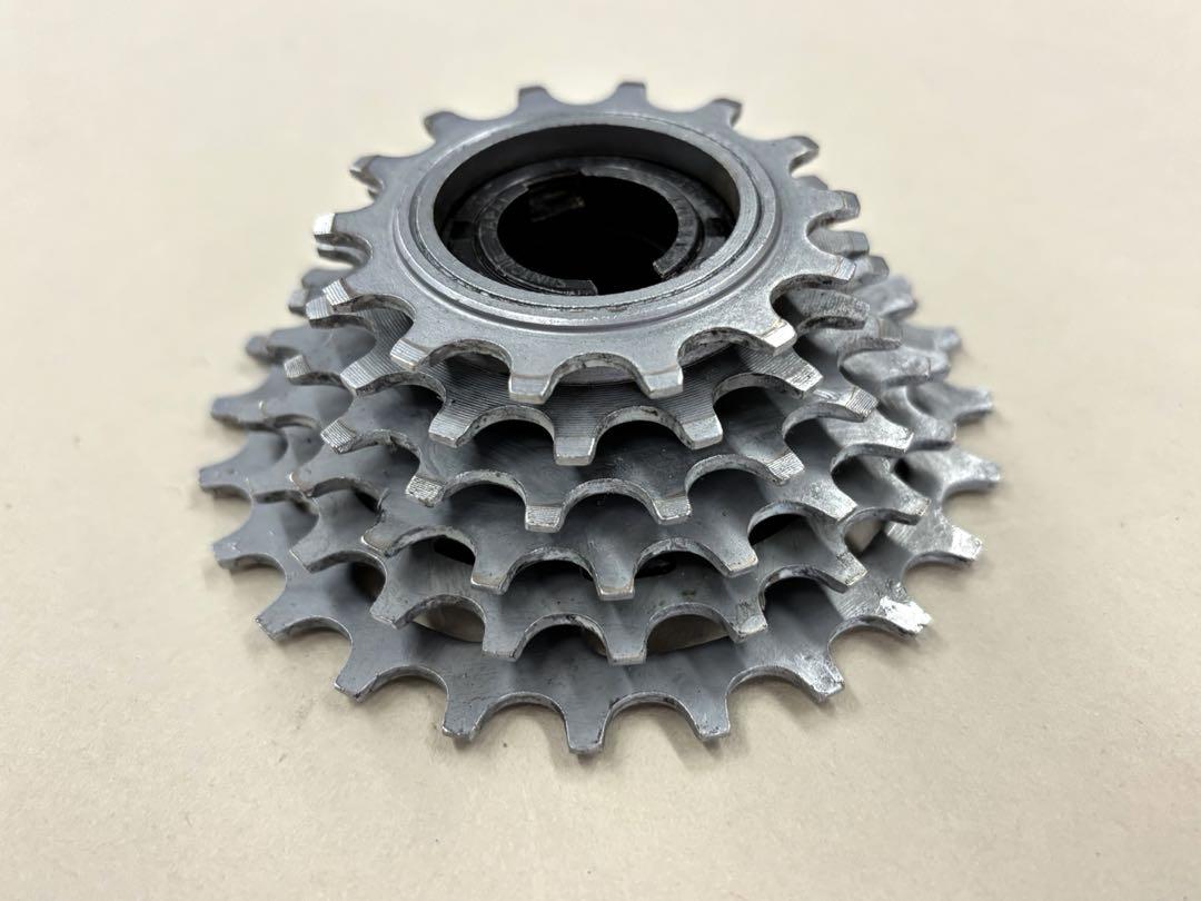 160 【中古・美品】 SUNTOUR　サンツアー 6S　鉄製ボスフリー