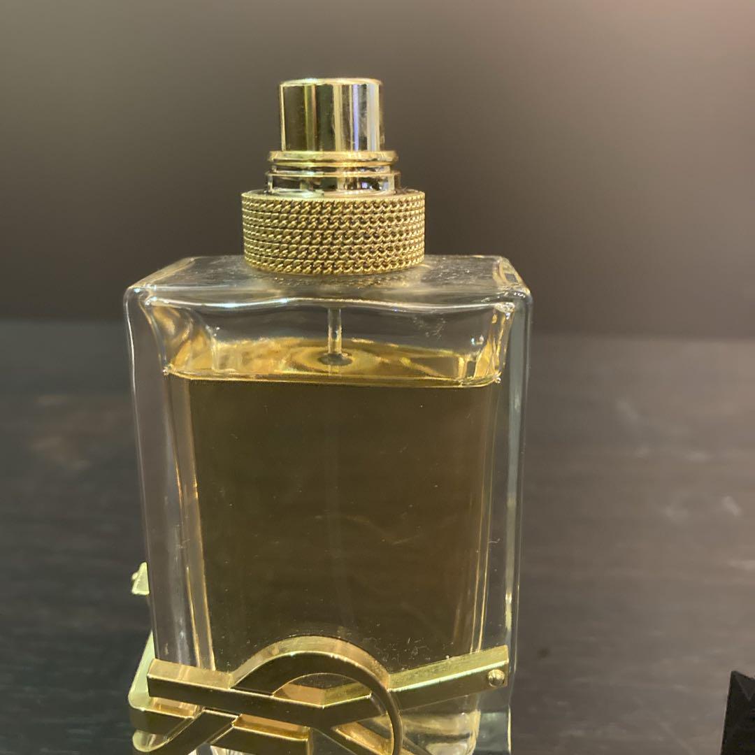 イヴ・サンローラン香水　LIBRE　 リブレ オーデトワレ 50ml