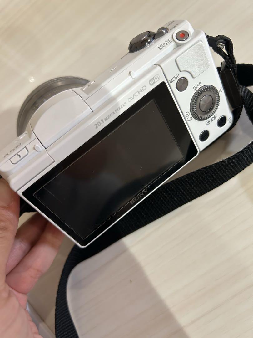 【ジャンク品】Sony α5000 ホワイト E 16-50mmレンズ付き ジャンク品 Sony α5000 ホワイト E 16-50mmレンズ付き