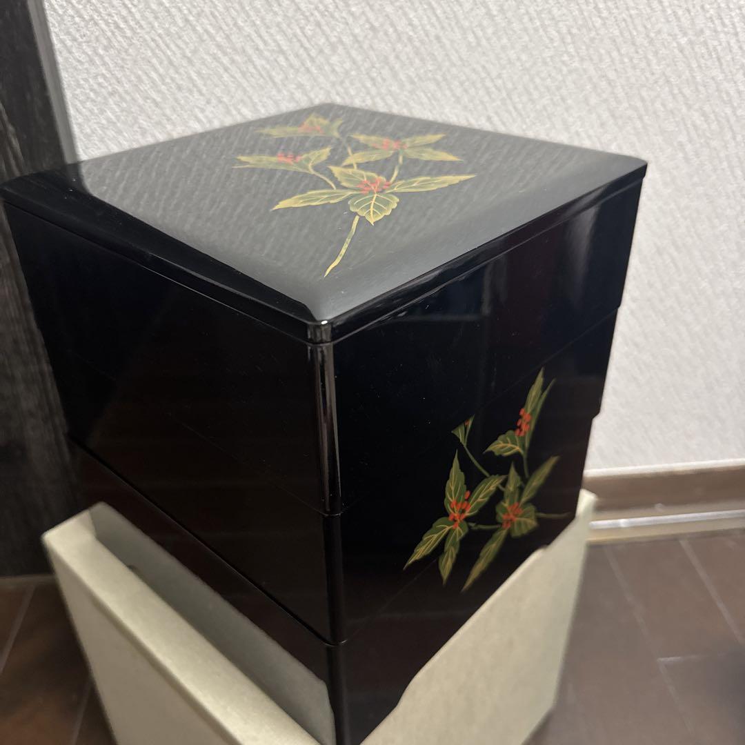 黒漆器 重箱 南天模様　合成漆器