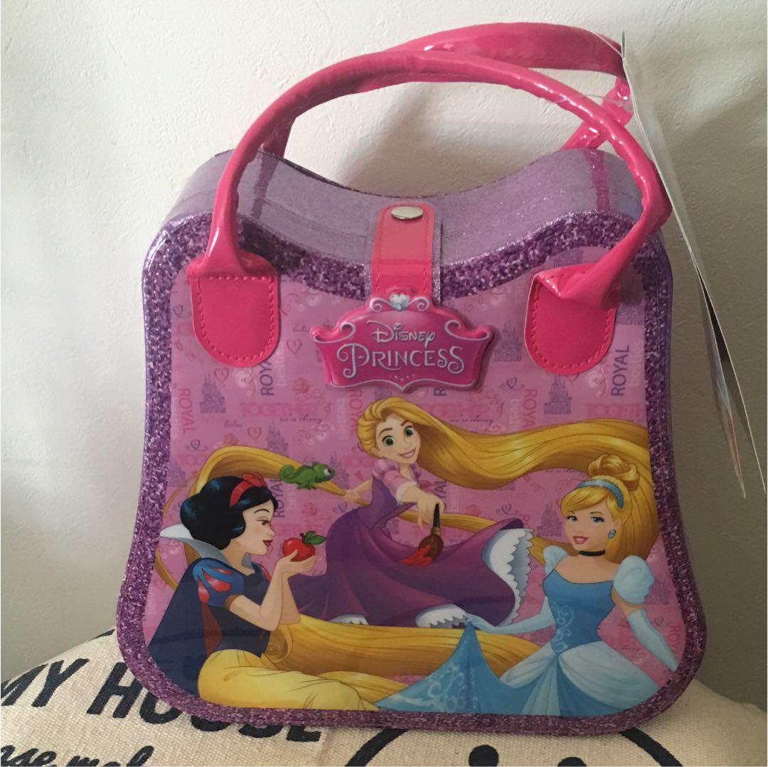 ディズニープリンセス キッズ用 キャリー付き メイクアップセット 27点入り(¥3,700) , メルカリ スマホでかんたん フリマアプリ