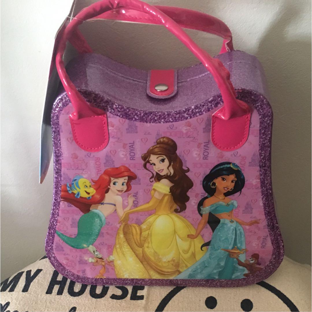 ディズニープリンセス キッズ用 キャリー付き メイクアップセット 27点入り(¥3,700) , メルカリ スマホでかんたん フリマアプリ