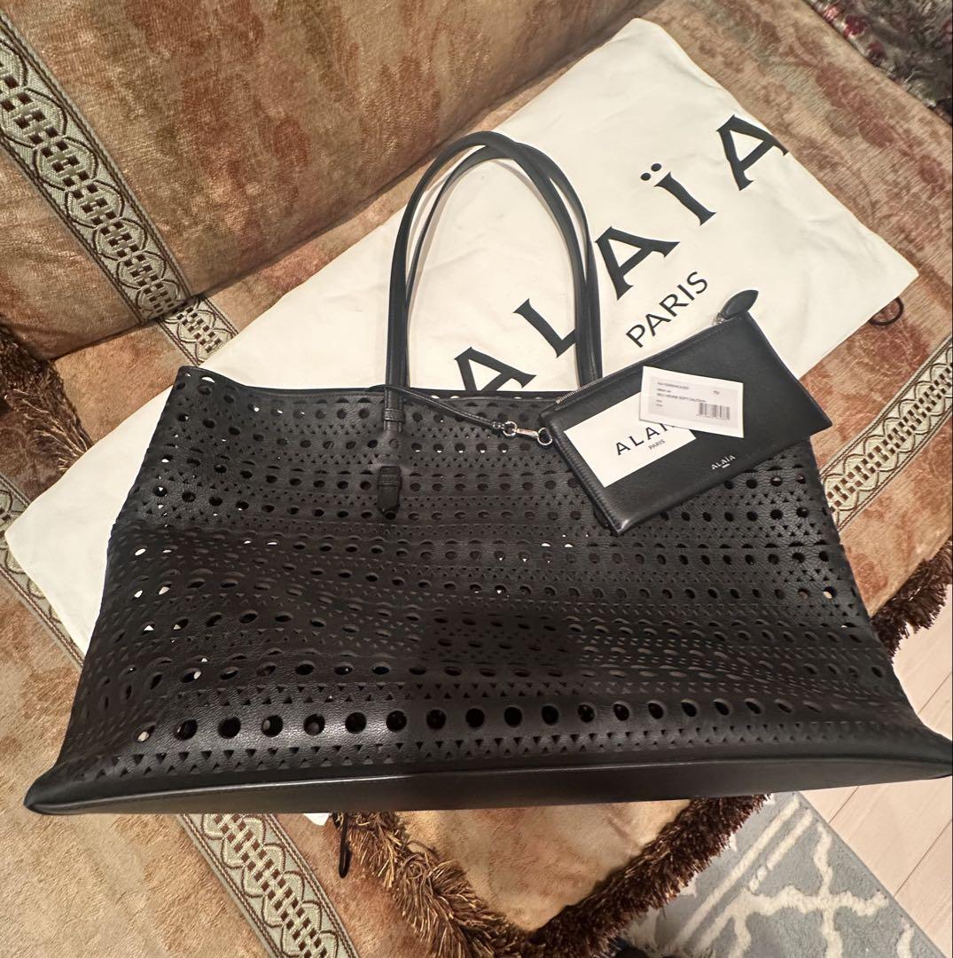 ALAIA アライア ミナ 44 オープンワーク トートバッグ ALAIA アライア トートバッグ Le Mina 44 Vienne leather 836877