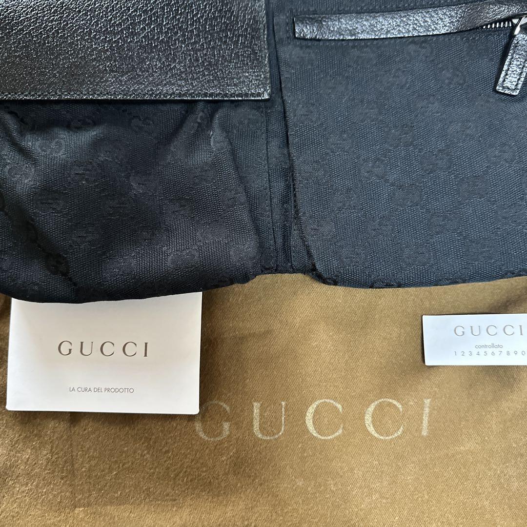 ★GUCCI ★ブラック 斜め掛けボディバッグ