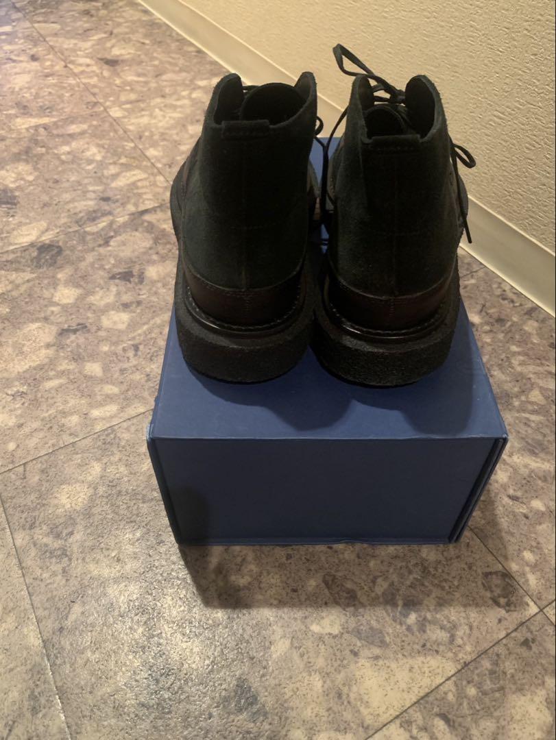 SACAI 黒スエード チャッカブーツ ビブラムソール