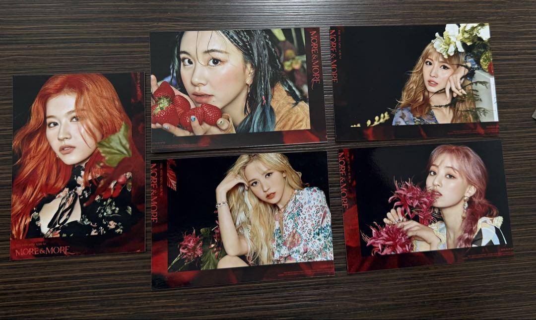 TWICE ペンライト、more&more mini album、トレカ等セット