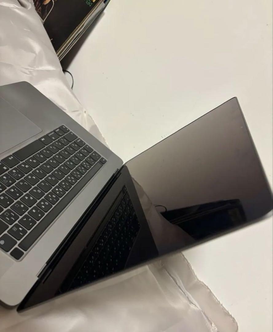 MacBook Pro 15インチ スペースグレー