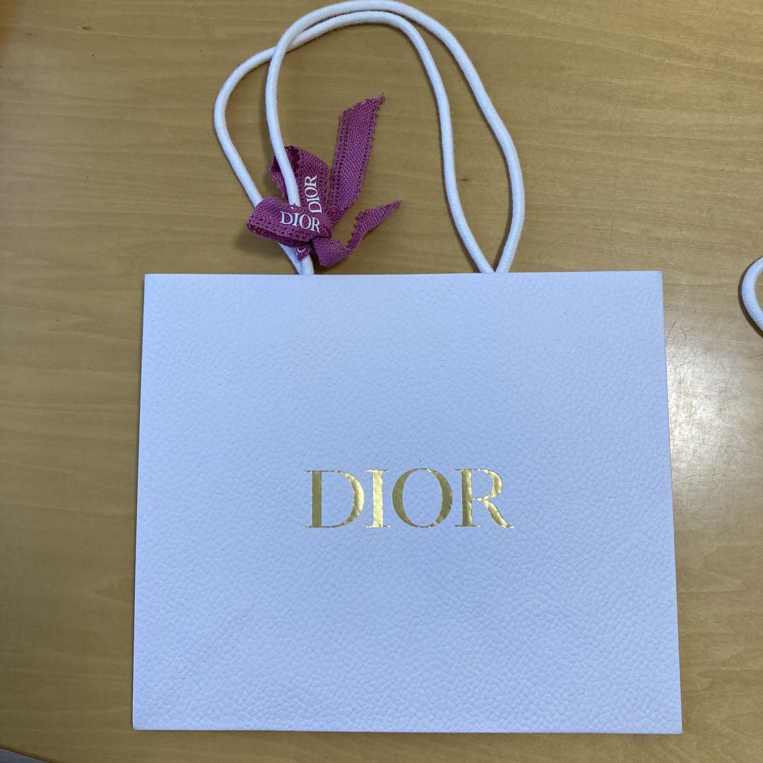 新品DIOR クリスチャンディオール リボン付き ラッピング 紙袋ギフト