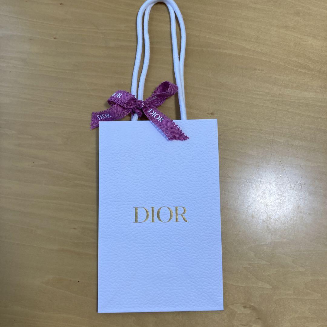 新品DIOR クリスチャンディオール リボン付き ラッピング 紙袋ギフト