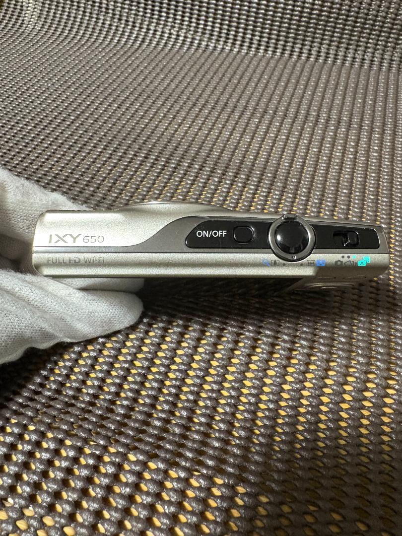 【美品】CANON キヤノン IXY650 シルバー　コンパクトデジタルカメラ
