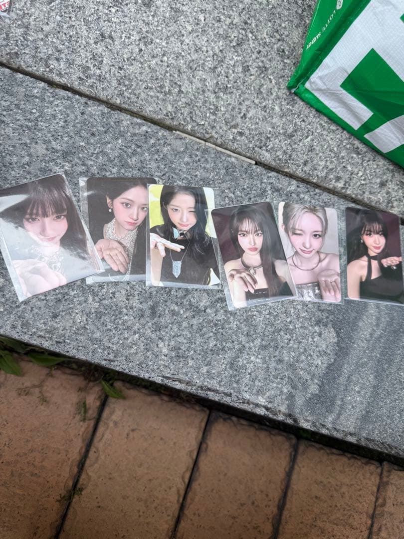 IVE ソウルコン 7万ウォン トレカ 2目立った傷や汚れなし