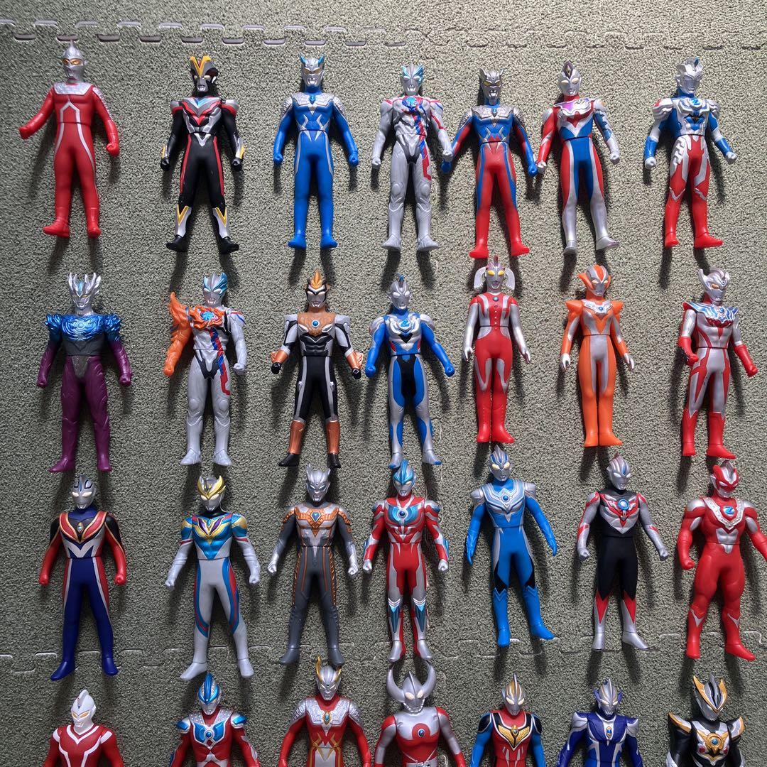 ウルトラマンソフビ　42体セットおもちゃ　子供