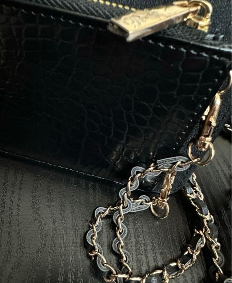 Rady クロコスマホポーチ ブラック rady クロコスマホポーチ ブラック｜Yahoo!フリマ（旧PayPayフリマ）