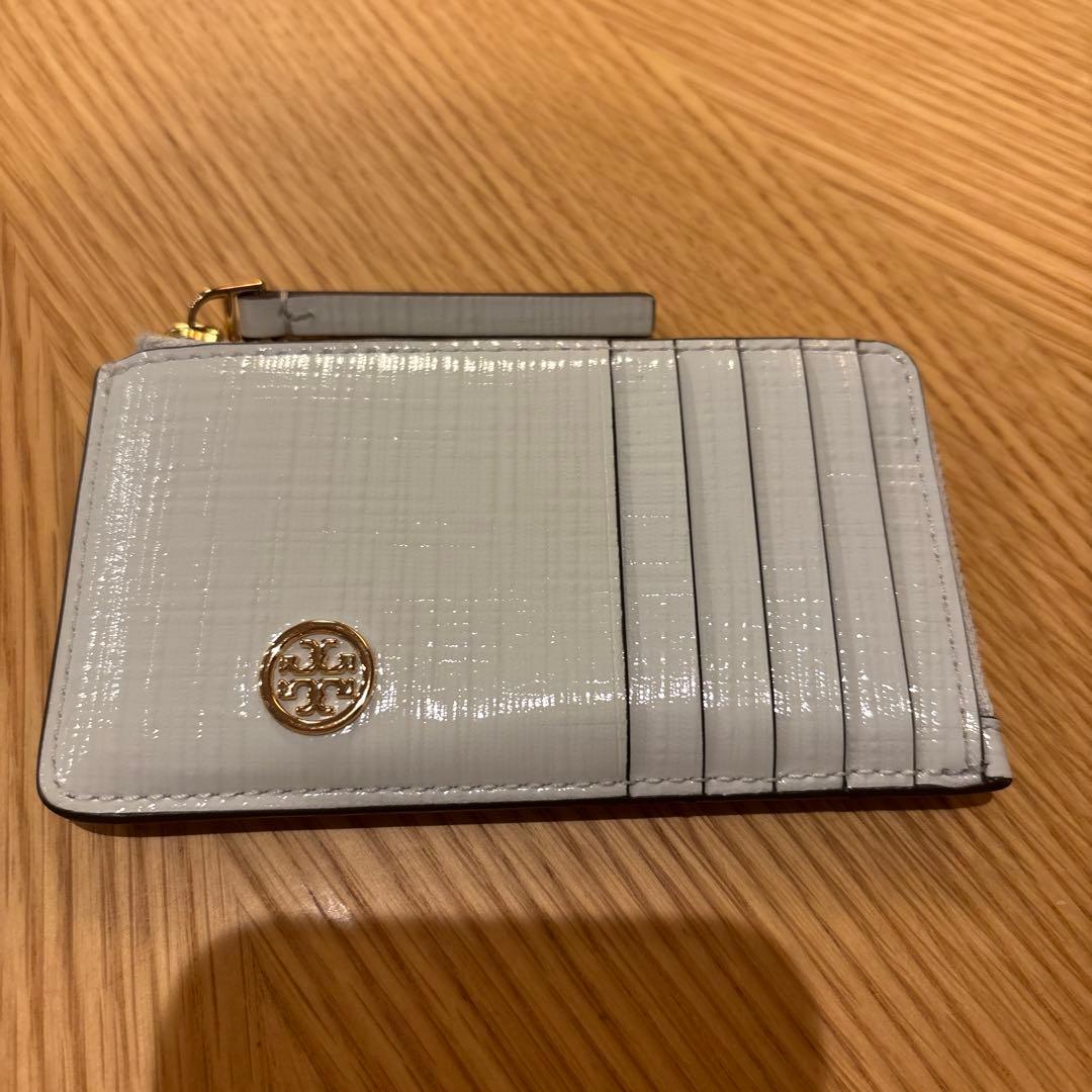 トリーバーチ　ロビンソン クロスハッチ フラグメントケース　ジップカードケース 8,500円