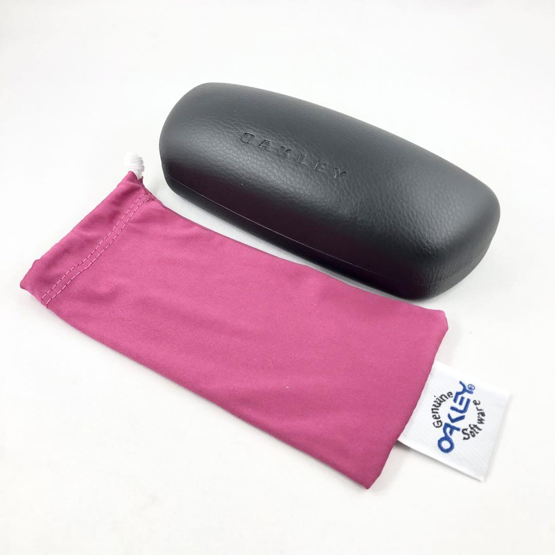 紫外線で色が変わる オークリーox8137-02調光サングラスFrogskins