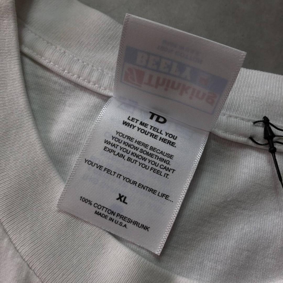 GQ2443◇THINKING DIFFERENT : SADE HERO T