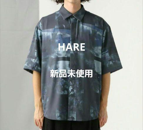 新品！ HARE モチーフコラージュプリントシャツ 半袖 ブルー