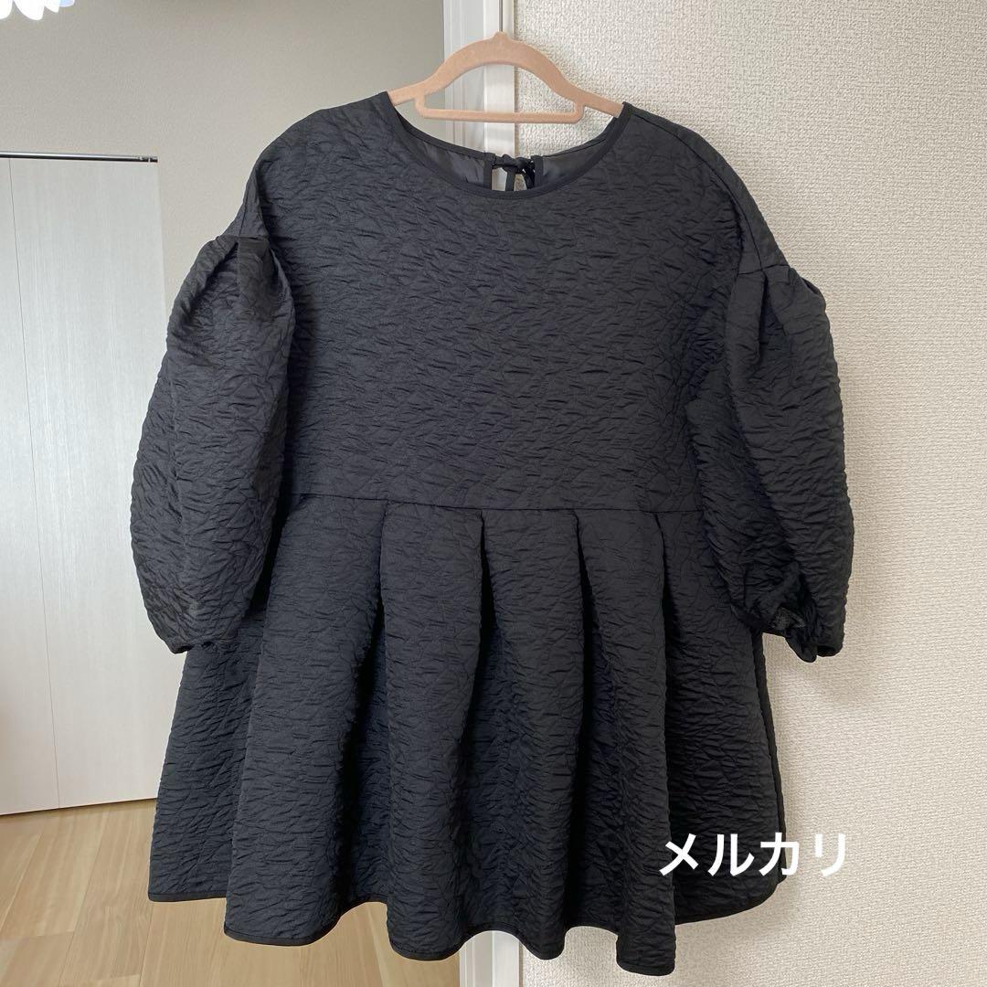 ブラック