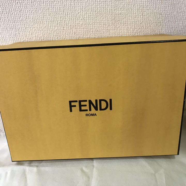 フェンディ　サンダル